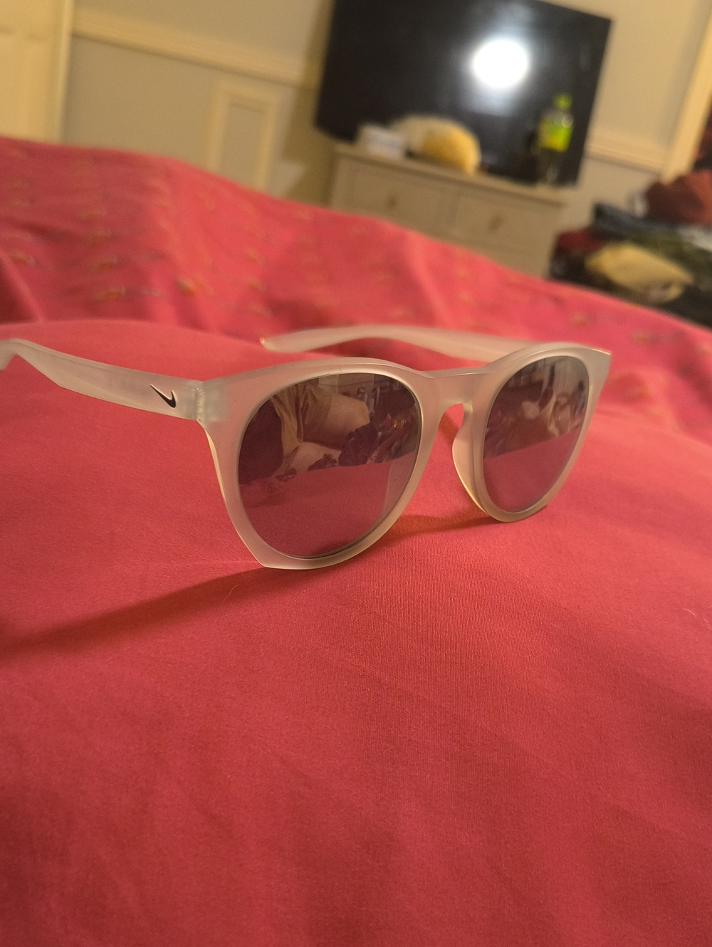 Nike Essential Horizon Sunglasses NWOT